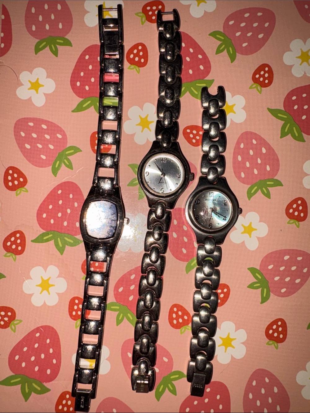 Fossil Silver-Tone Ladies' Link Watch with Iridescent Dial